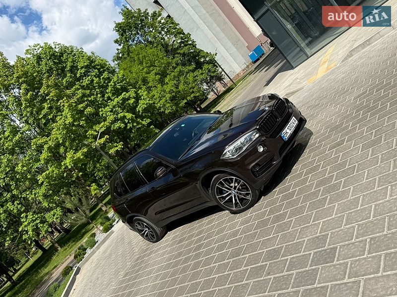 Внедорожник / Кроссовер BMW X5 2015 в Ровно