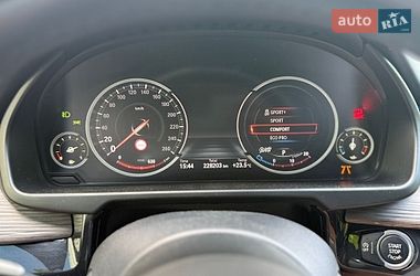 Внедорожник / Кроссовер BMW X5 2015 в Ровно