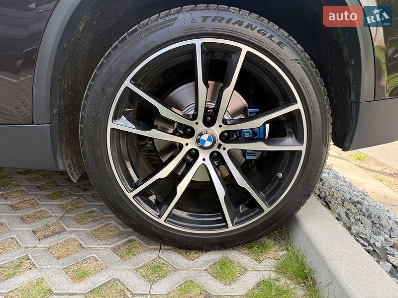 Внедорожник / Кроссовер BMW X5 2015 в Ровно