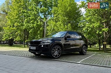 Внедорожник / Кроссовер BMW X5 2015 в Ровно
