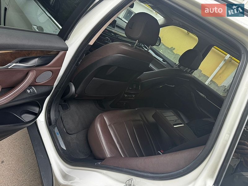 Внедорожник / Кроссовер BMW X5 2016 в Киеве
