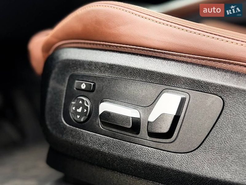Внедорожник / Кроссовер BMW X5 2025 в Одессе