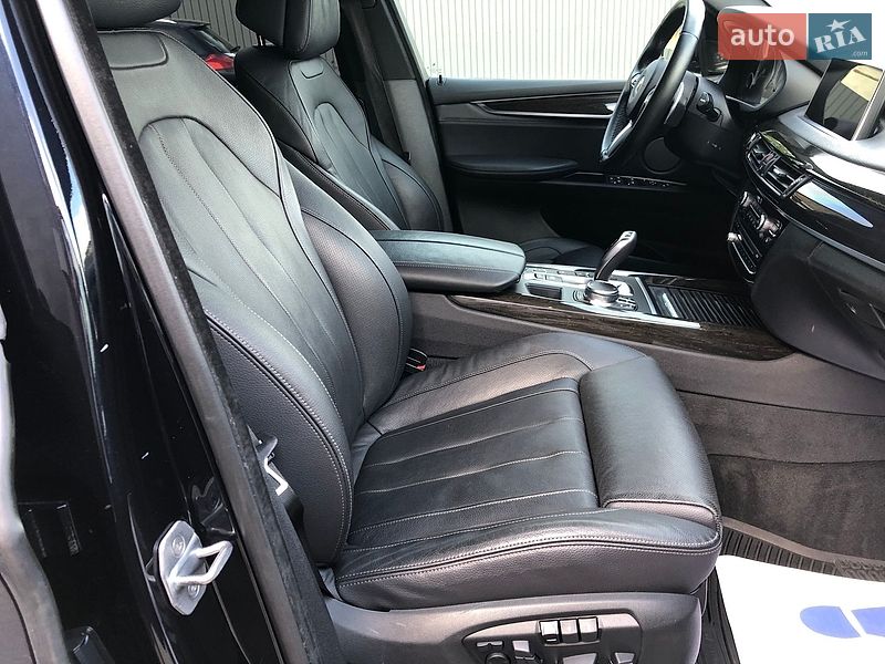 Внедорожник / Кроссовер BMW X5 2017 в Костополе
