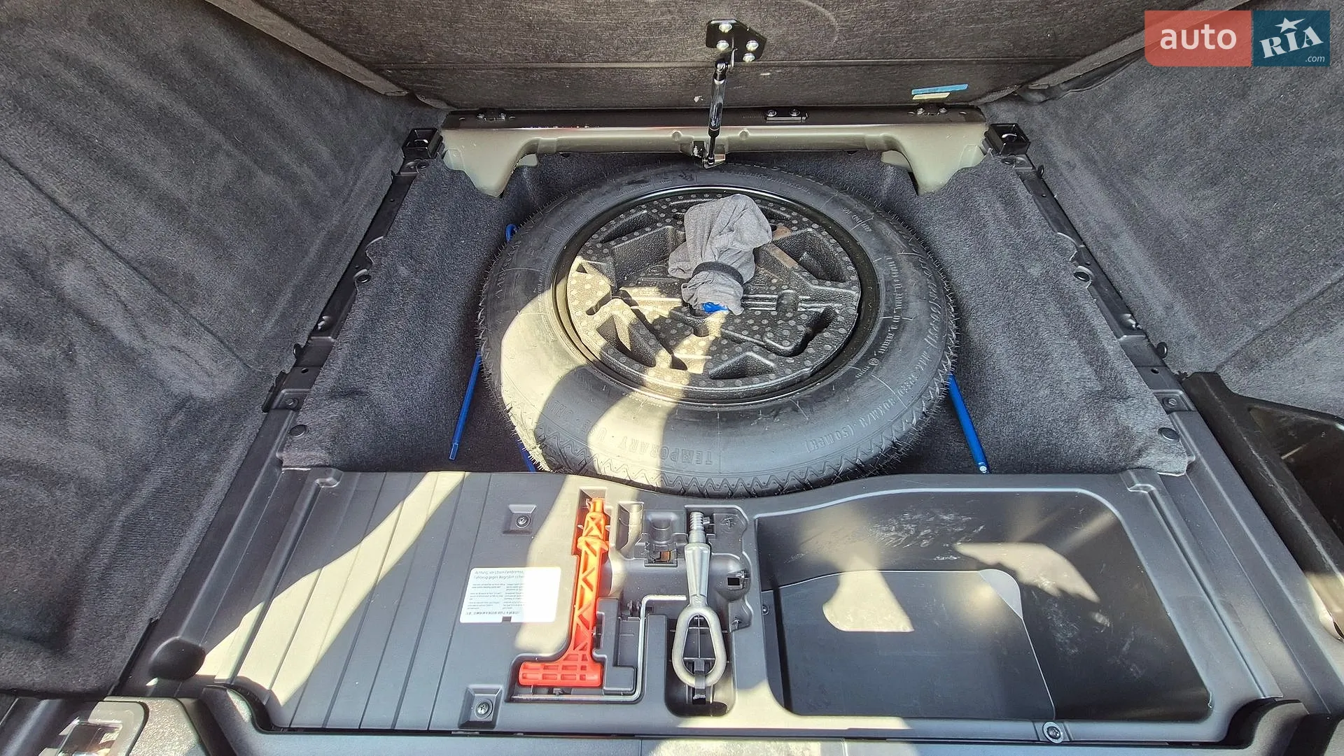 2011 BMW X5 - мініатюра 18