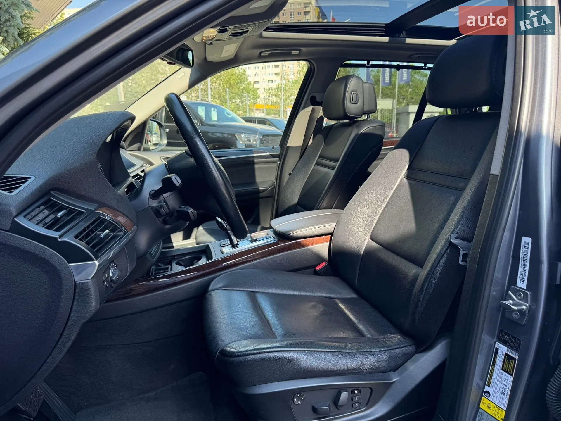2010 BMW X5 - мініатюра 22