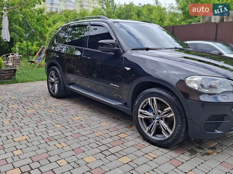 Внедорожник / Кроссовер BMW X5 2011 в Каменец-Подольском