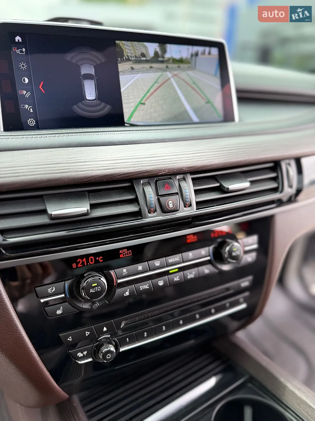 2016 BMW X5 - мініатюра 21