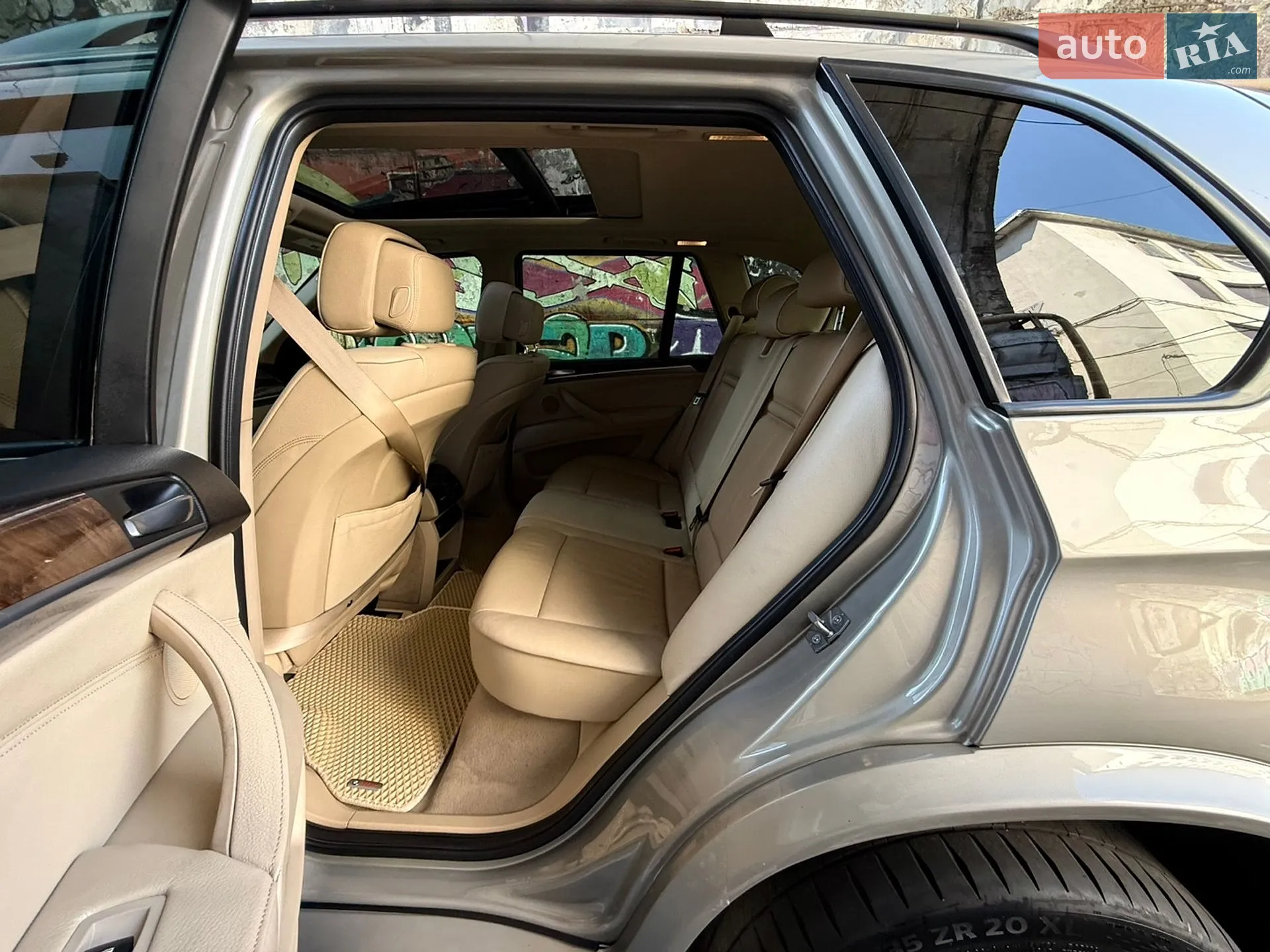 2010 BMW X5 - мініатюра 76