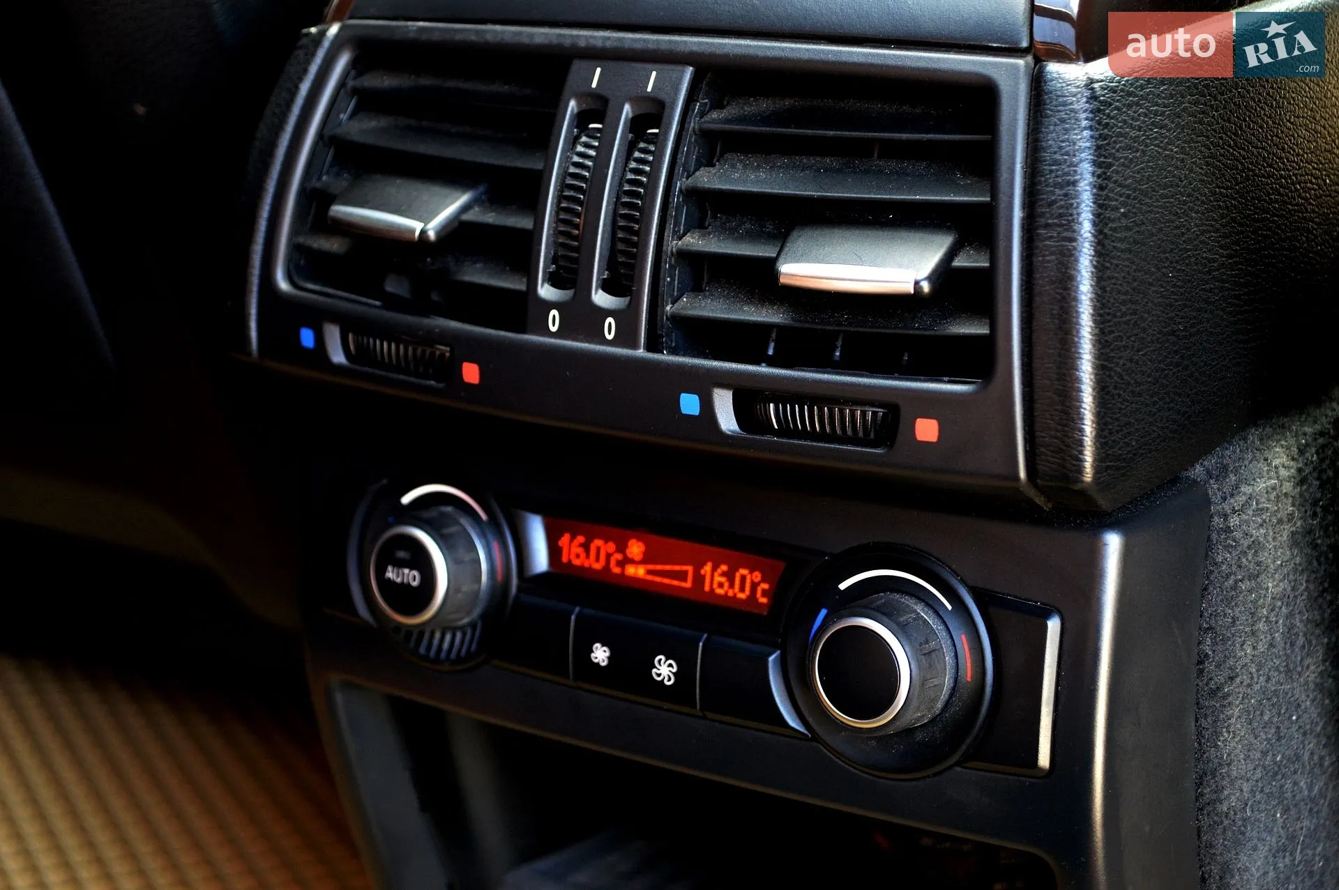 2012 BMW X5 - мініатюра 41