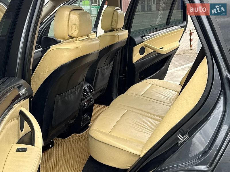 Позашляховик / Кросовер BMW X5 2013 в Коломиї
