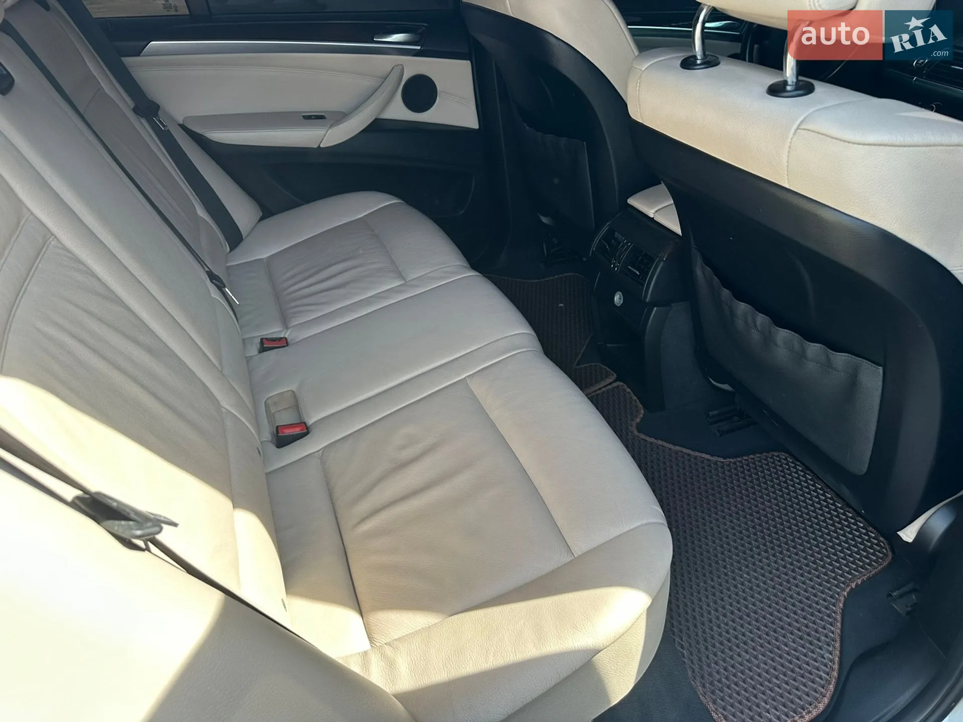 2010 BMW X5 - мініатюра 13