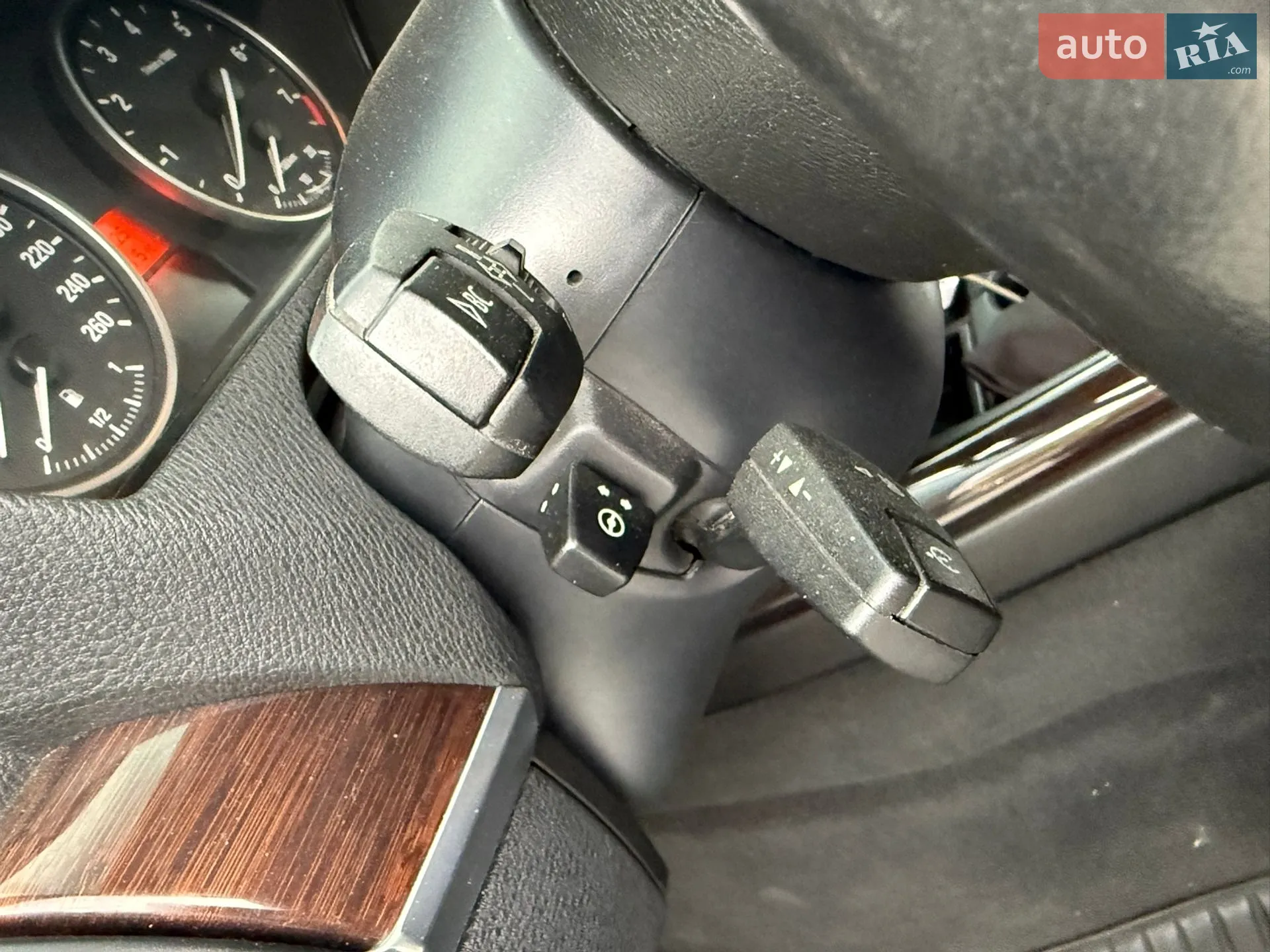2010 BMW X5 - мініатюра 28