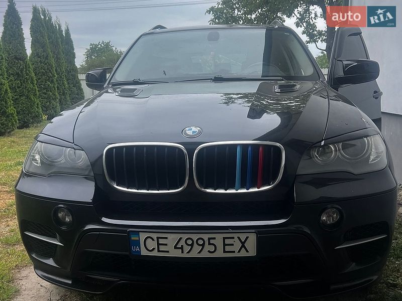 Внедорожник / Кроссовер BMW X5 2011 в Черновцах