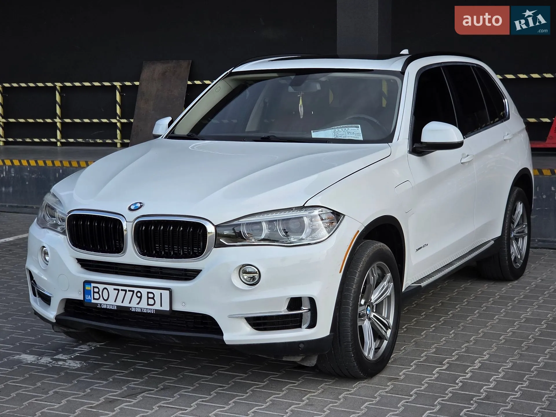 2015 BMW X5 - мініатюра 2