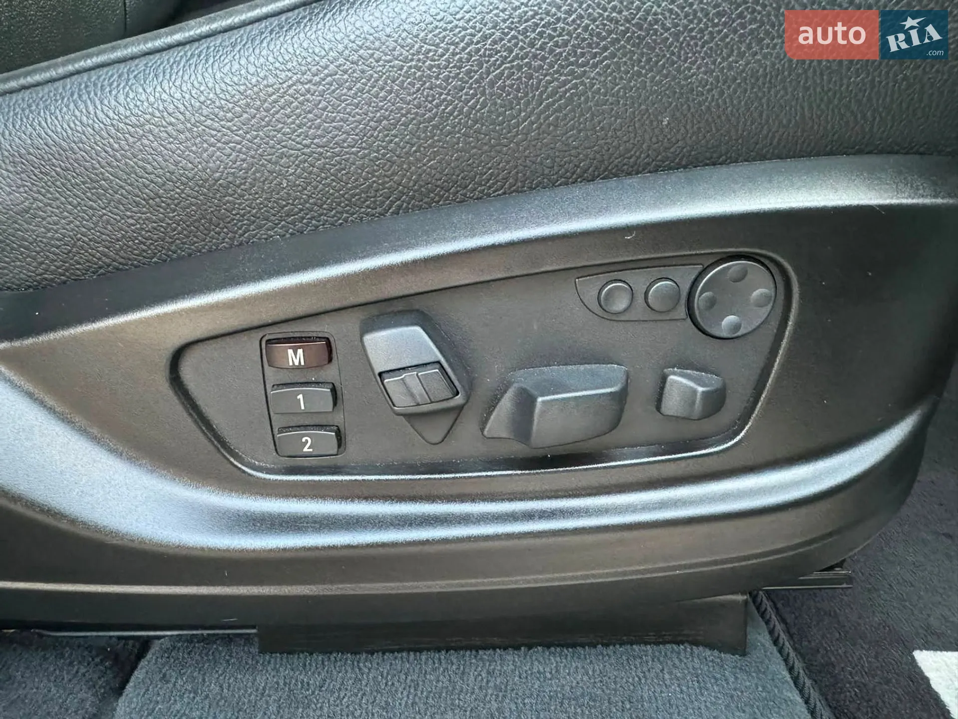 2011 BMW X5 - мініатюра 18
