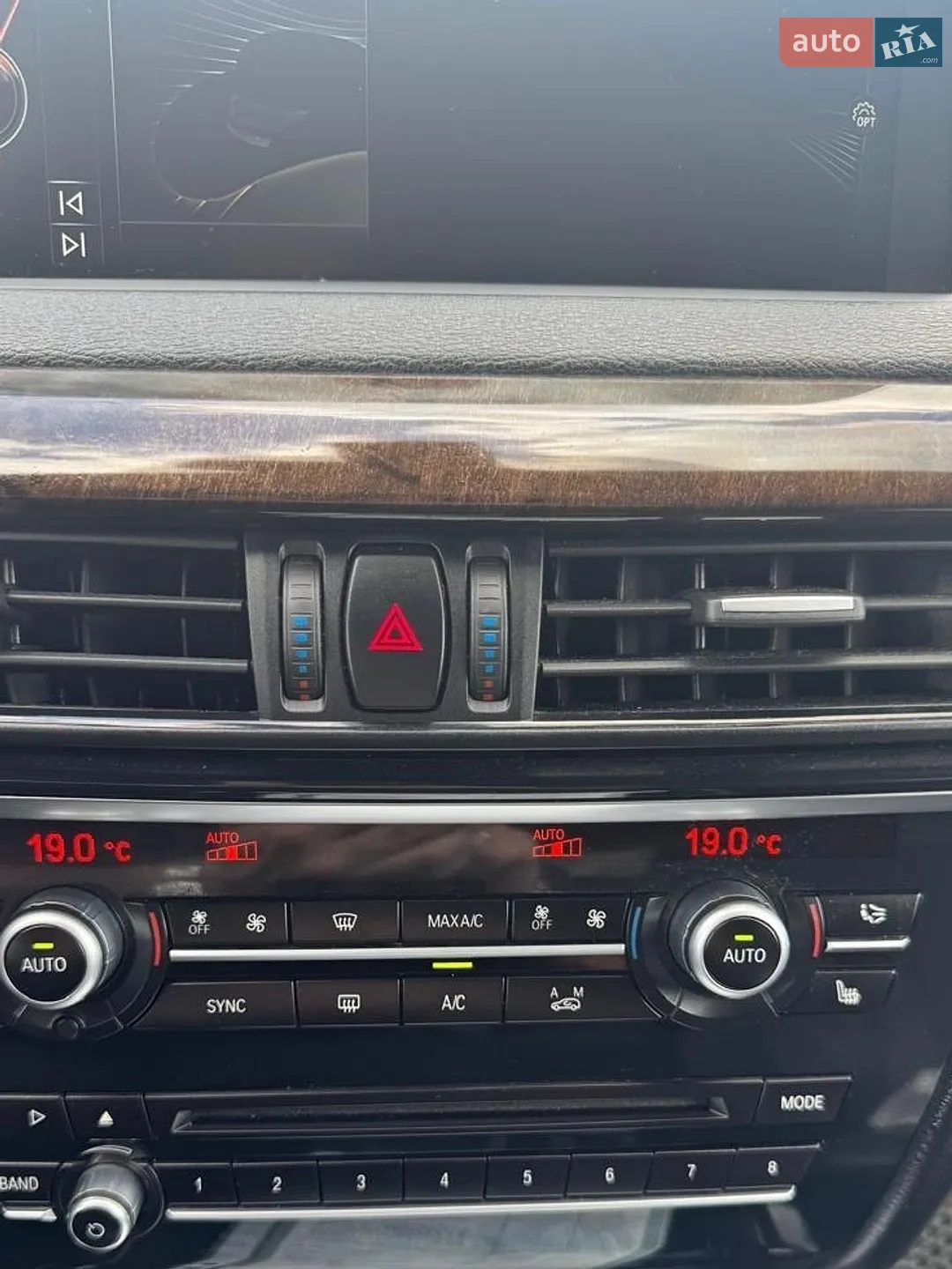 2015 BMW X5 - мініатюра 16