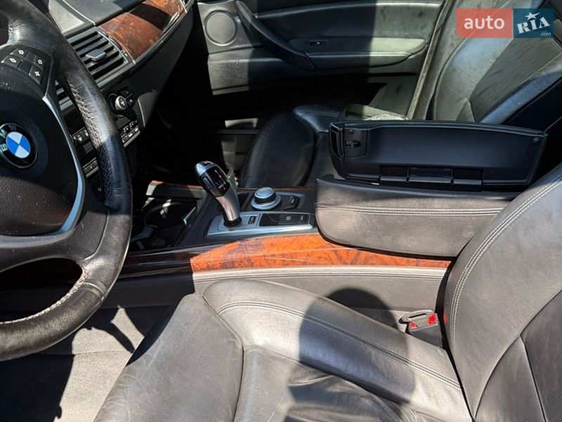 Внедорожник / Кроссовер BMW X5 2008 в Харькове