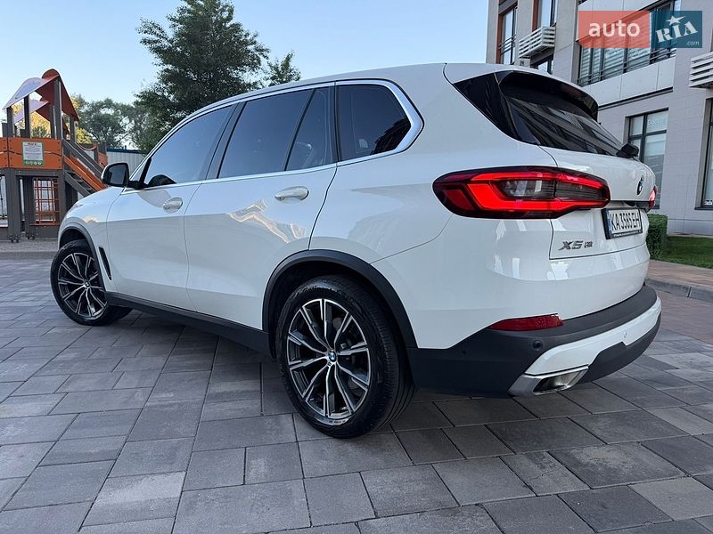 Внедорожник / Кроссовер BMW X5 2018 в Киеве