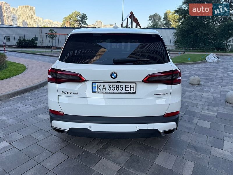 Внедорожник / Кроссовер BMW X5 2018 в Киеве