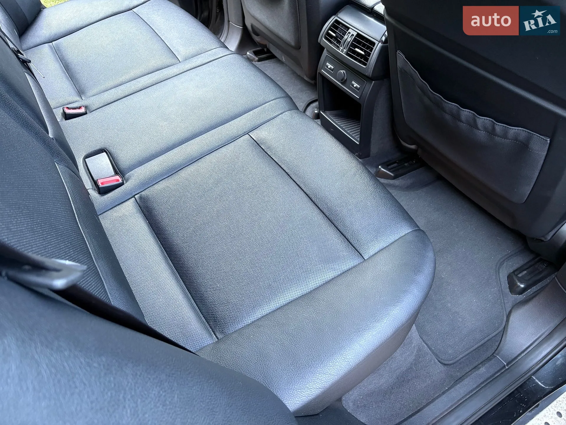 2010 BMW X5 - мініатюра 23