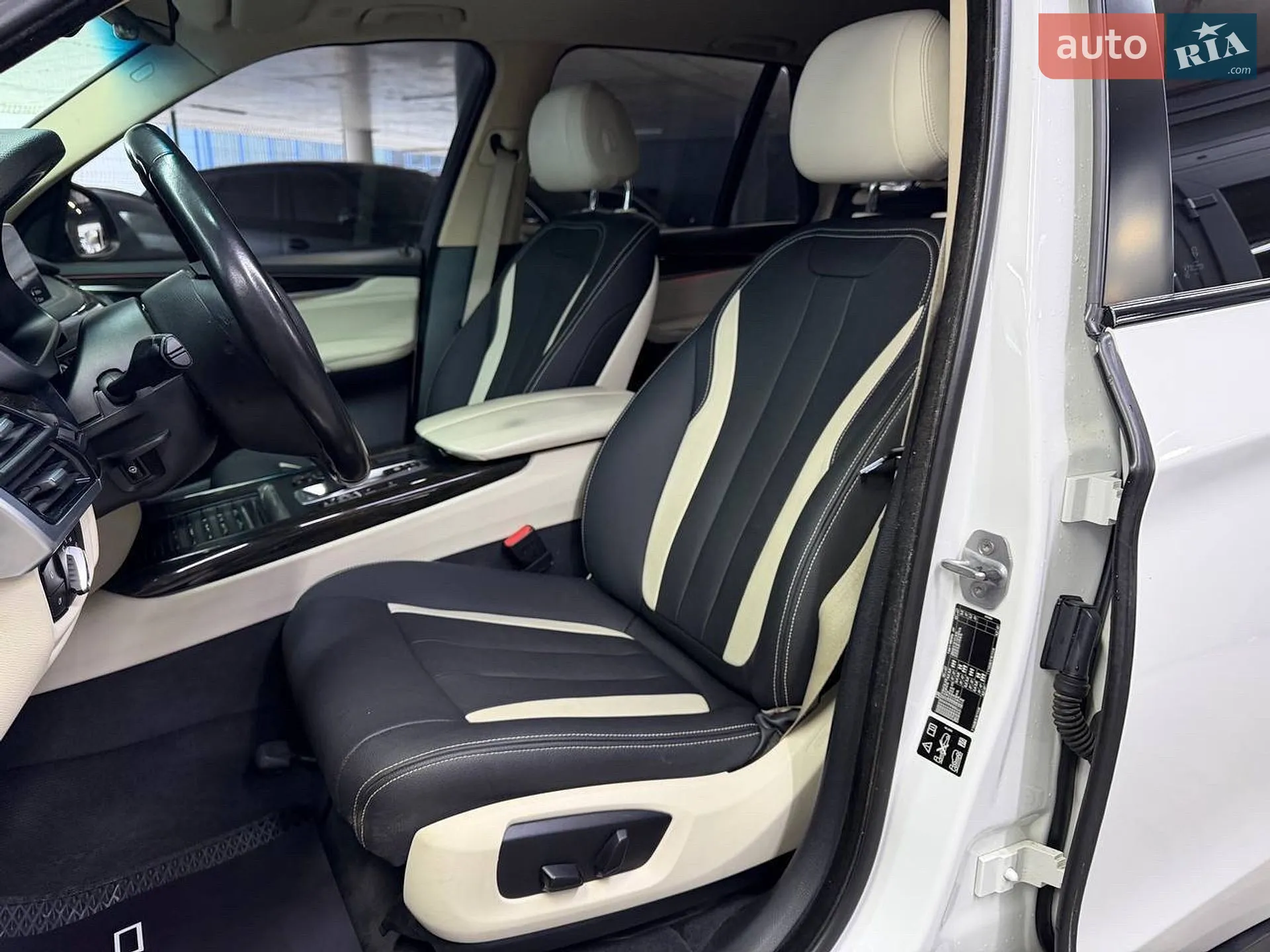2017 BMW X5 - мініатюра 4