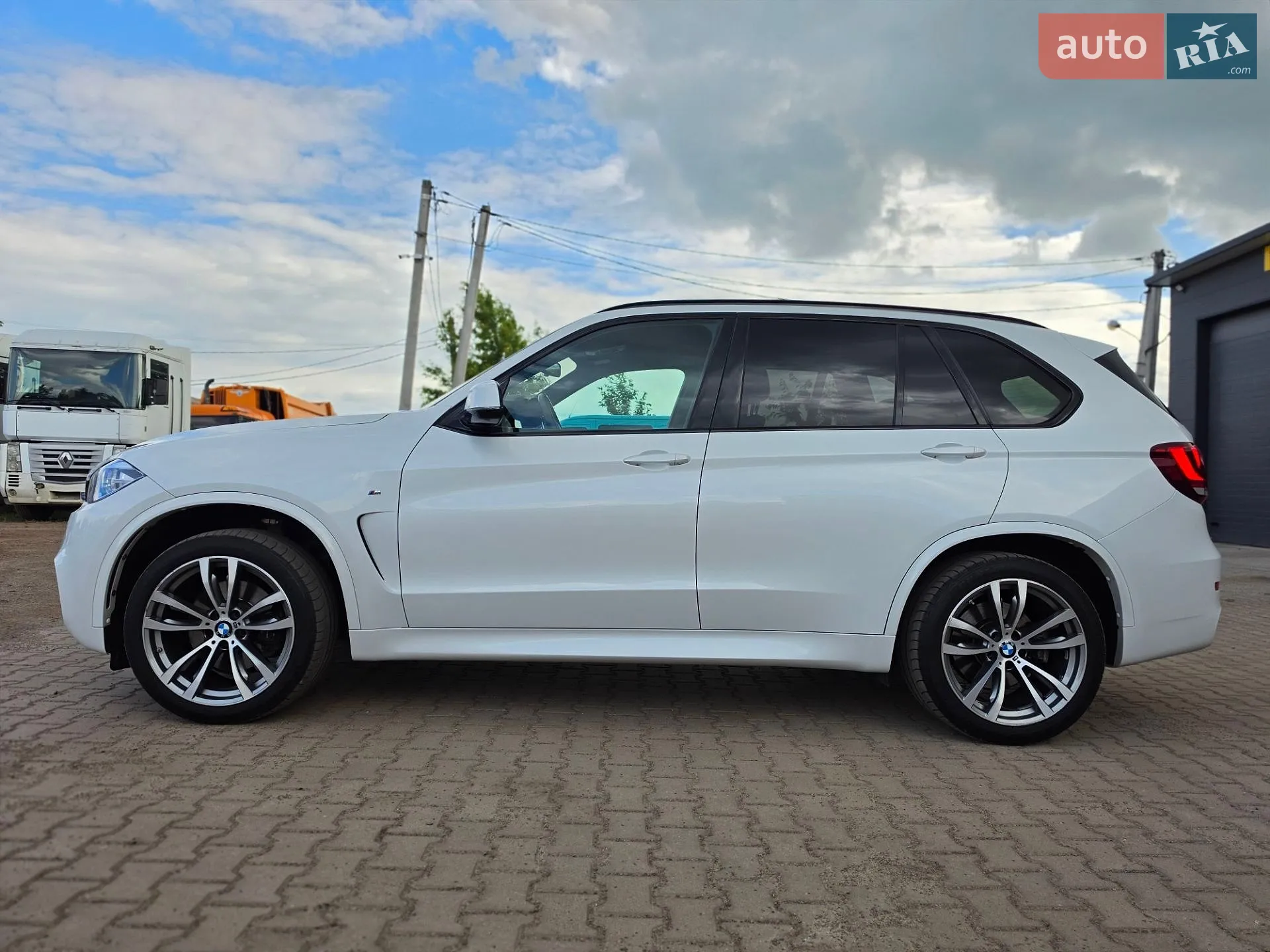 2017 BMW X5 - мініатюра 18