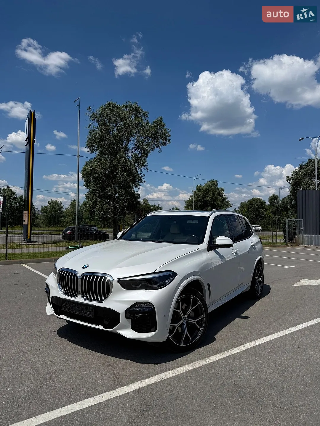 2019 BMW X5 - фото 1