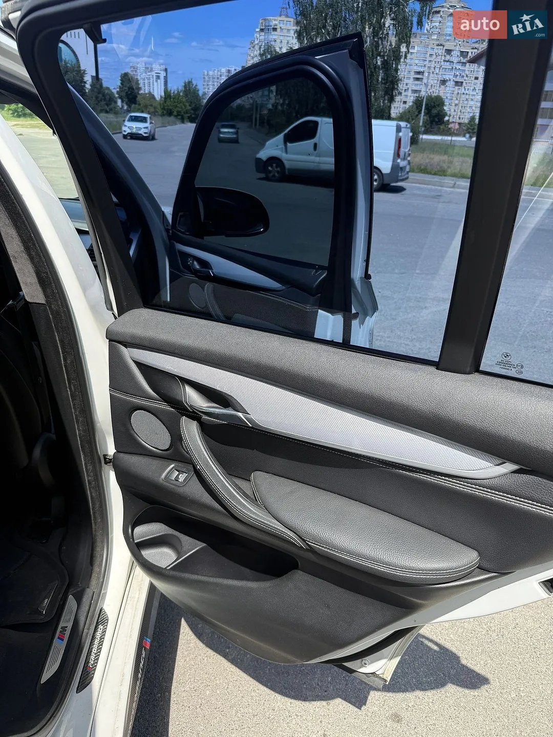 2016 BMW X5 - мініатюра 15
