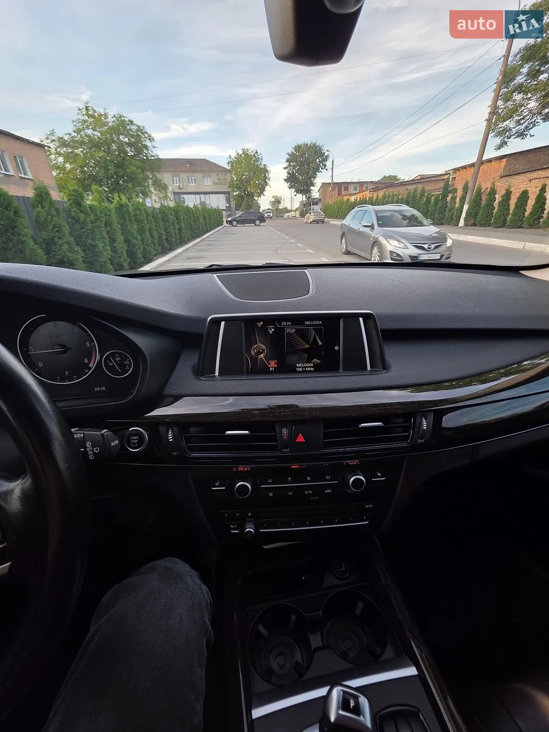 2015 BMW X5 - мініатюра 21