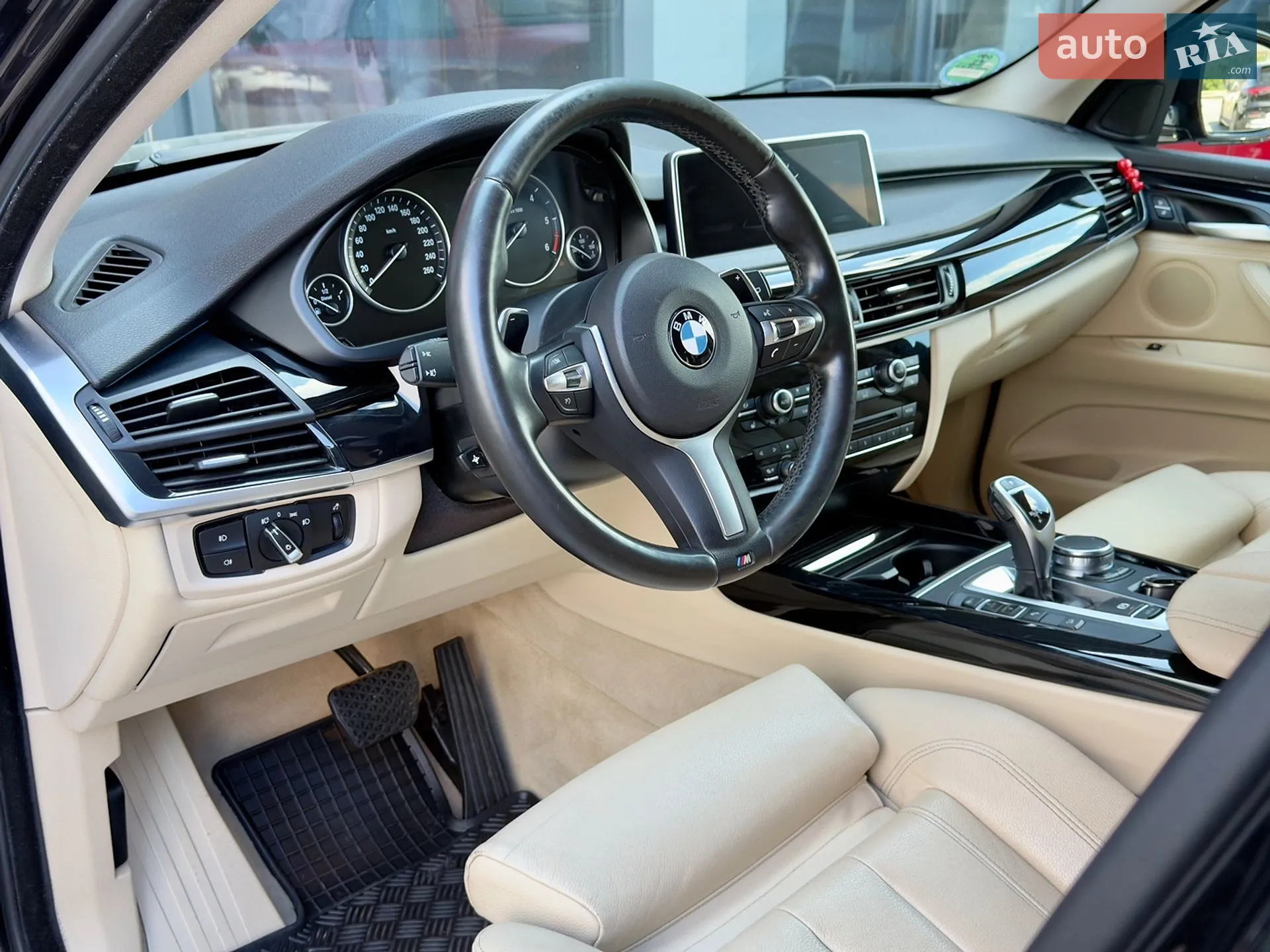 2017 BMW X5 - мініатюра 11