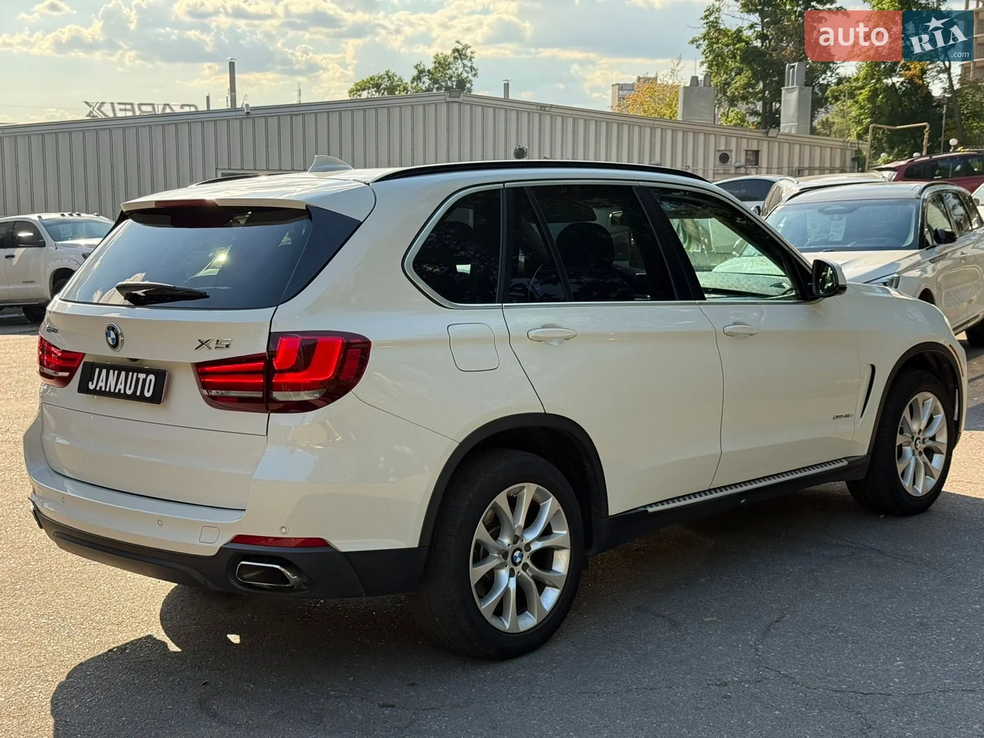 2016 BMW X5 - мініатюра 2