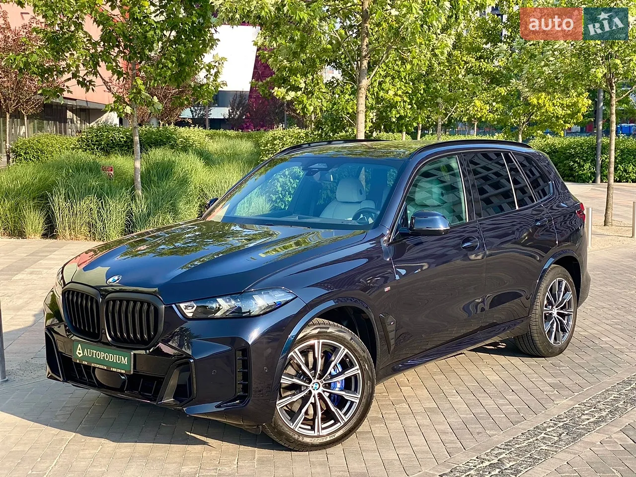 2017 Land Rover Range Rover Velar - мініатюра 57