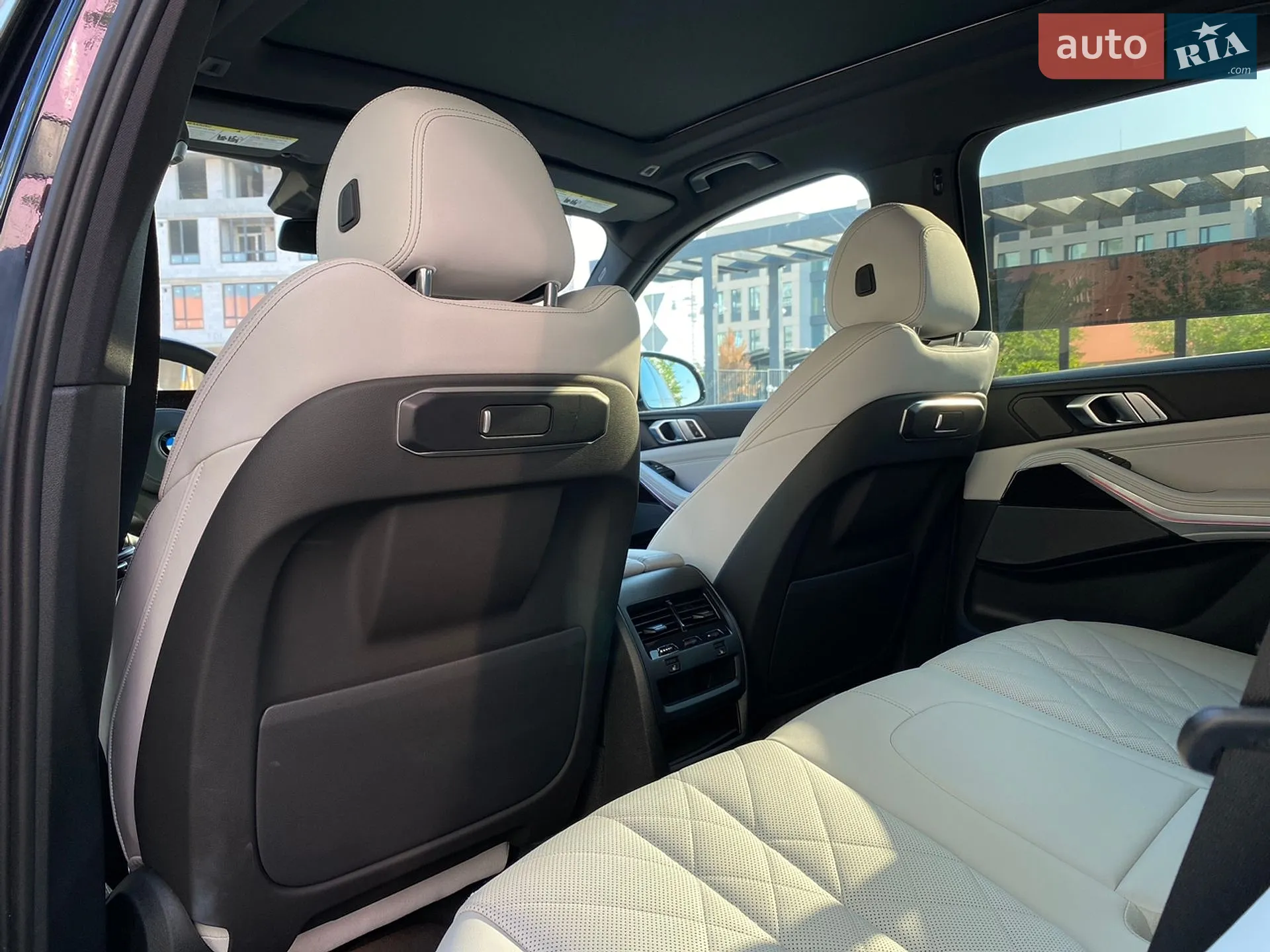 BMW X5 2024 VIN 5UX23EU08R9V18887 фото оголошення 25 з 37