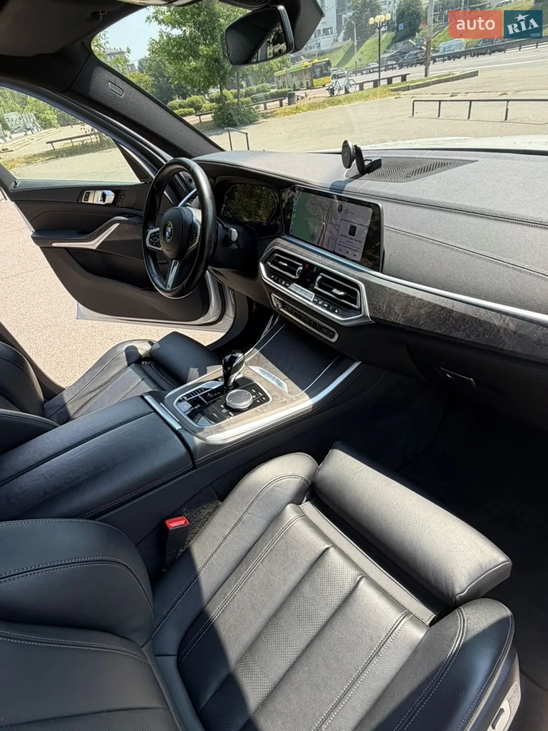 2022 BMW X5 - мініатюра 22