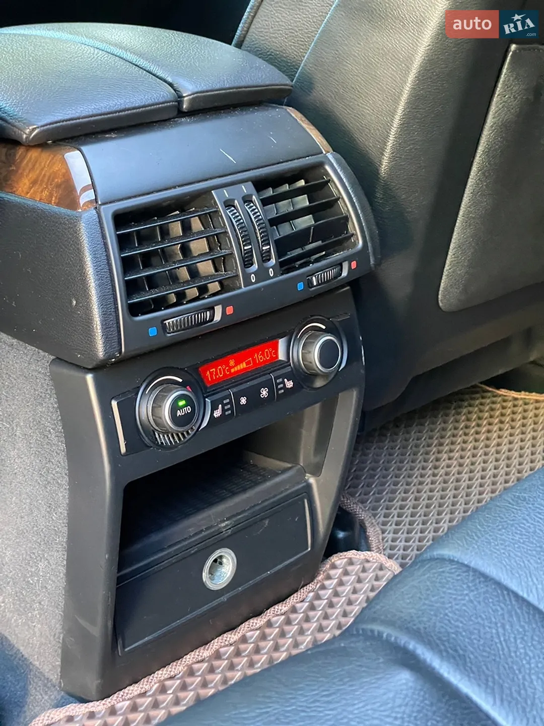 2010 BMW X5 - мініатюра 20