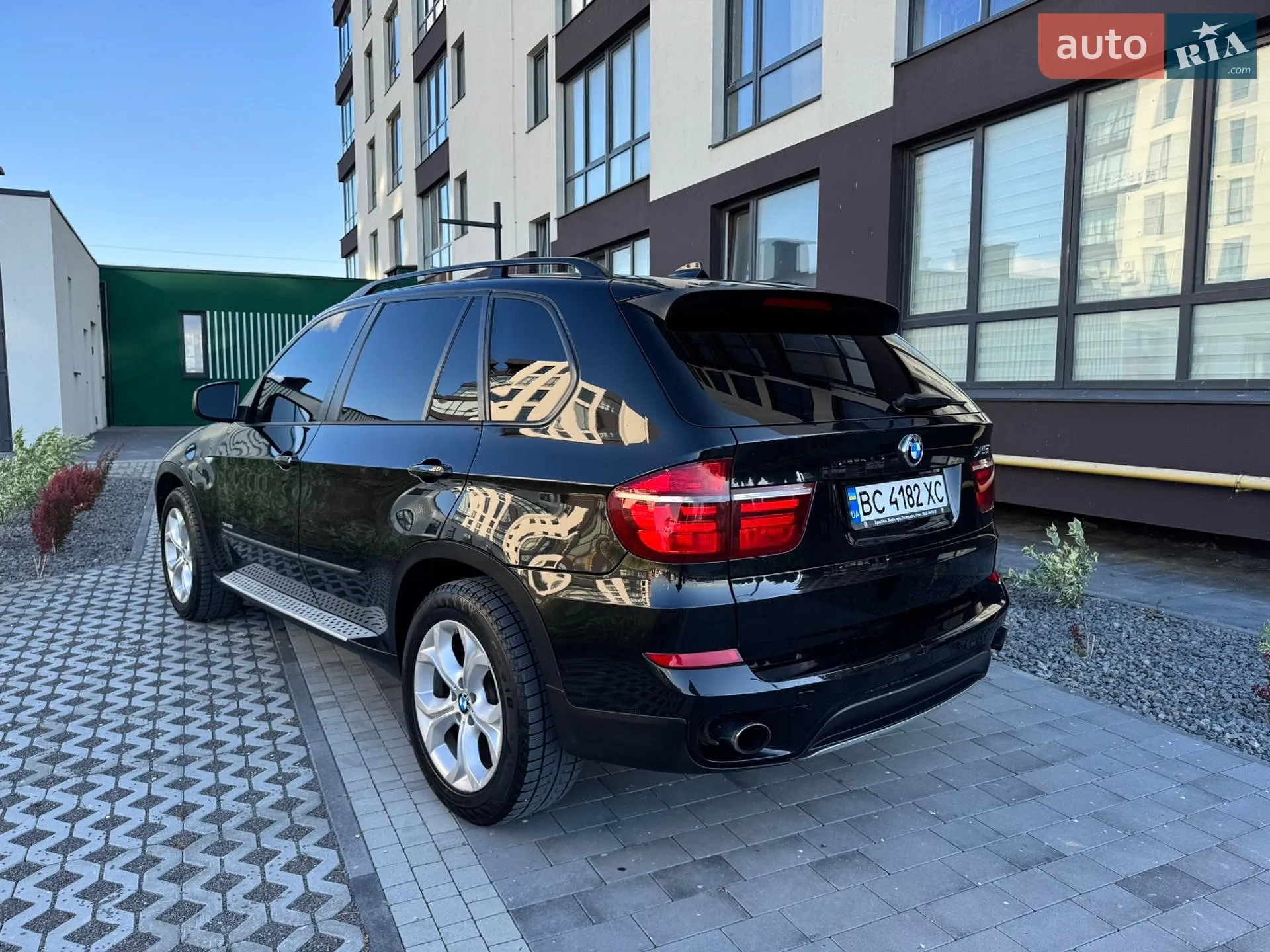 2010 BMW X5 - мініатюра 11