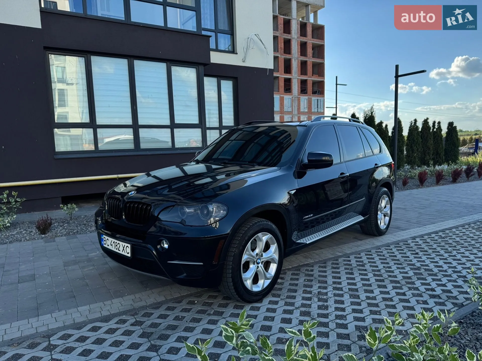 2010 BMW X5 - мініатюра 28