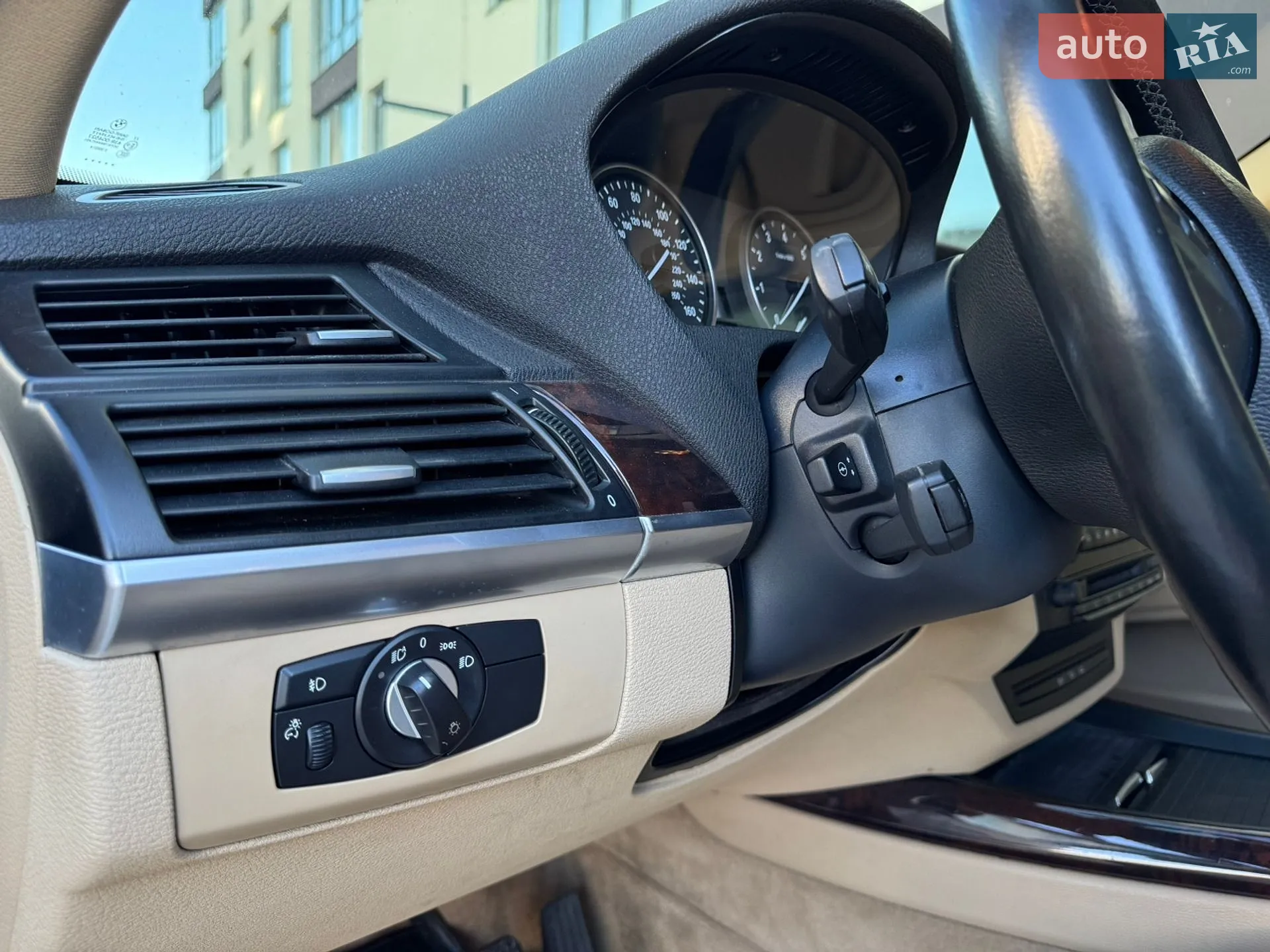 2010 BMW X5 - мініатюра 31