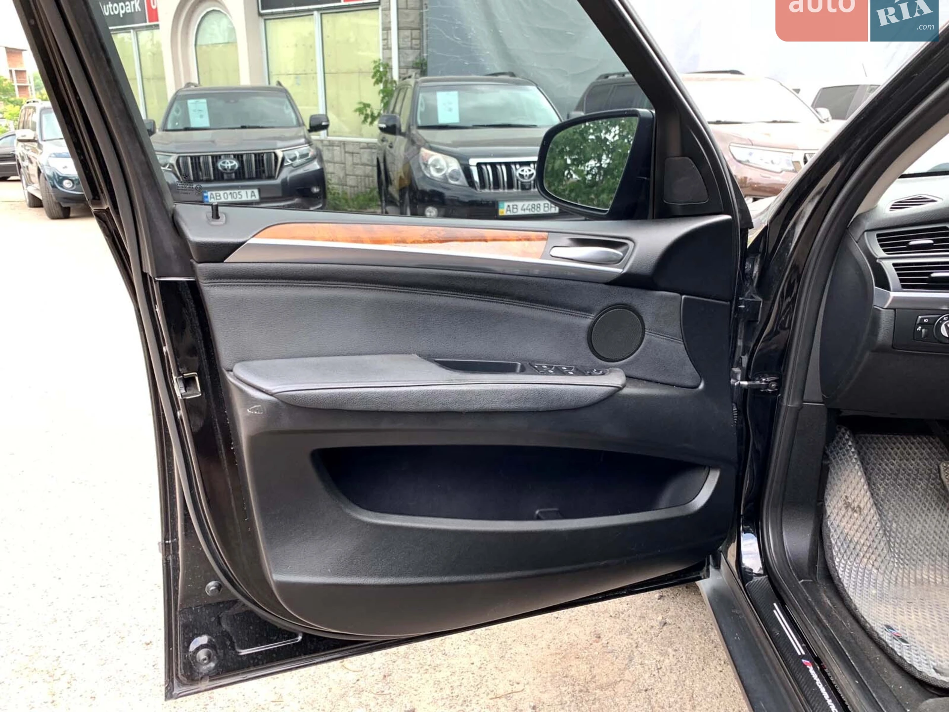 2010 BMW X5 - мініатюра 14