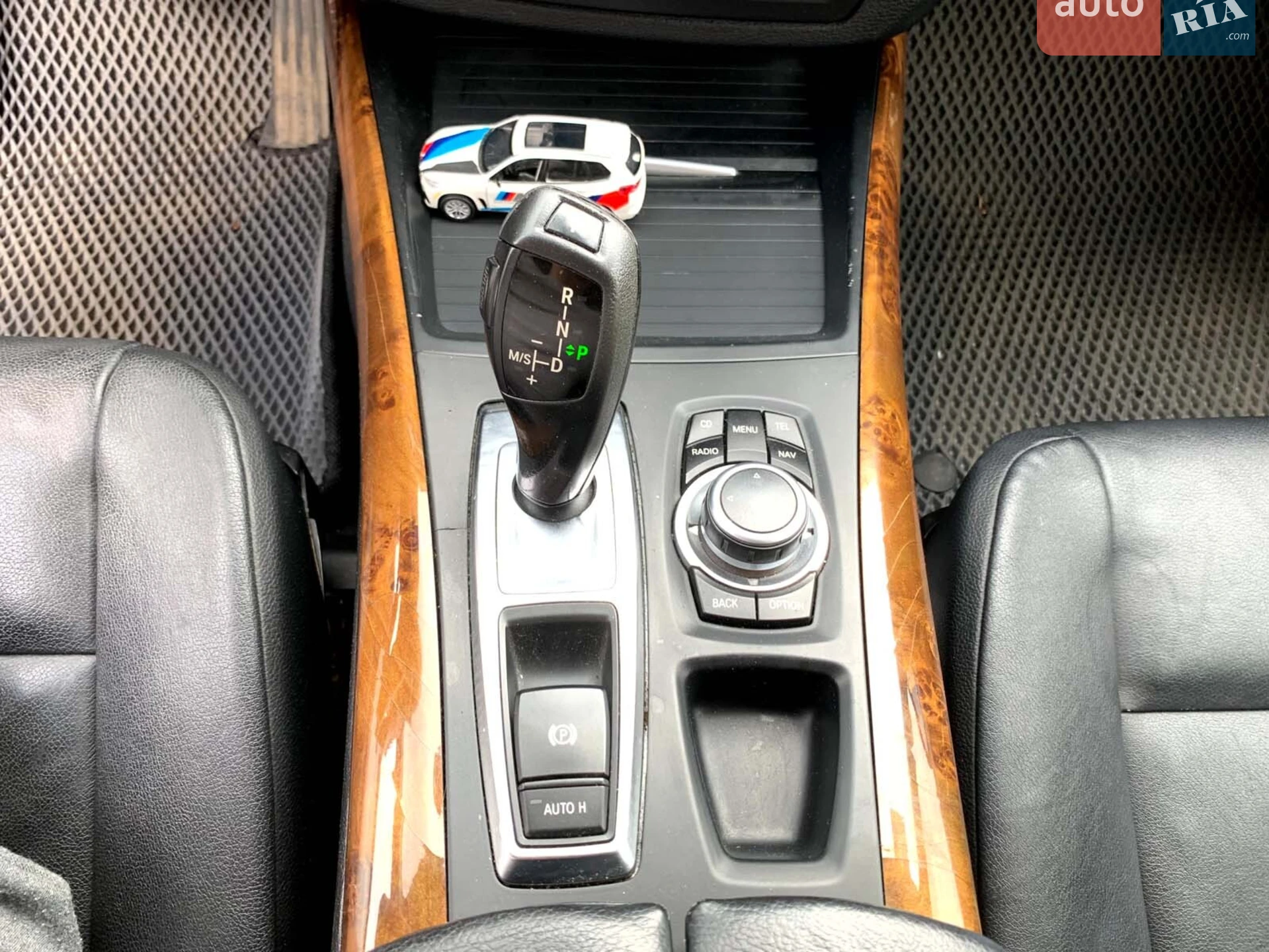2010 BMW X5 - мініатюра 22