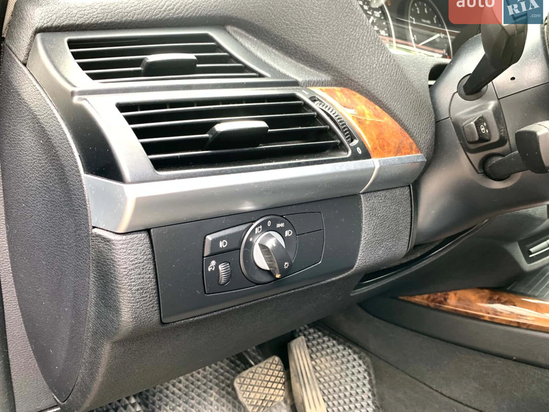 2010 BMW X5 - мініатюра 16