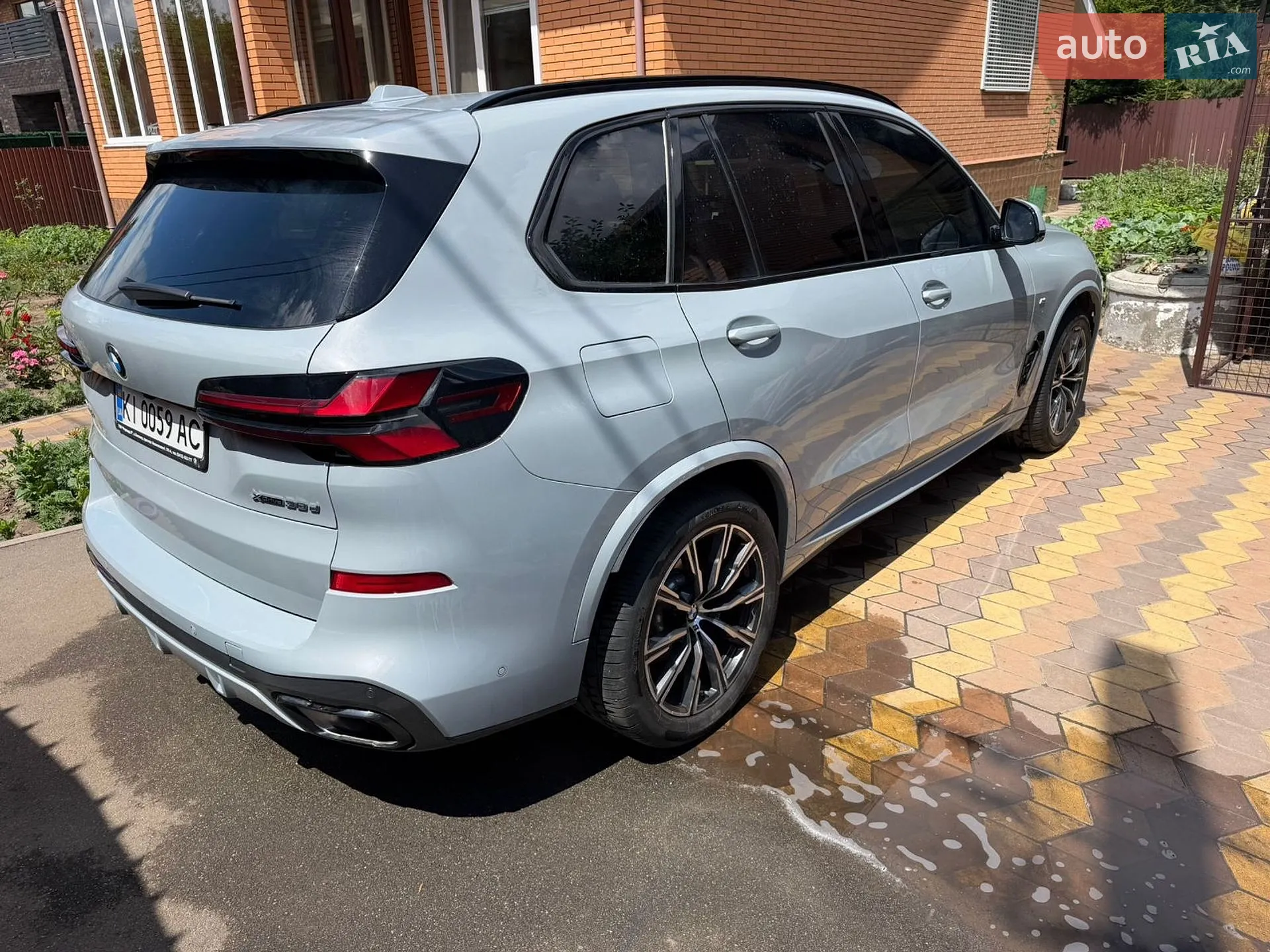 2025 BMW X5 - мініатюра 3