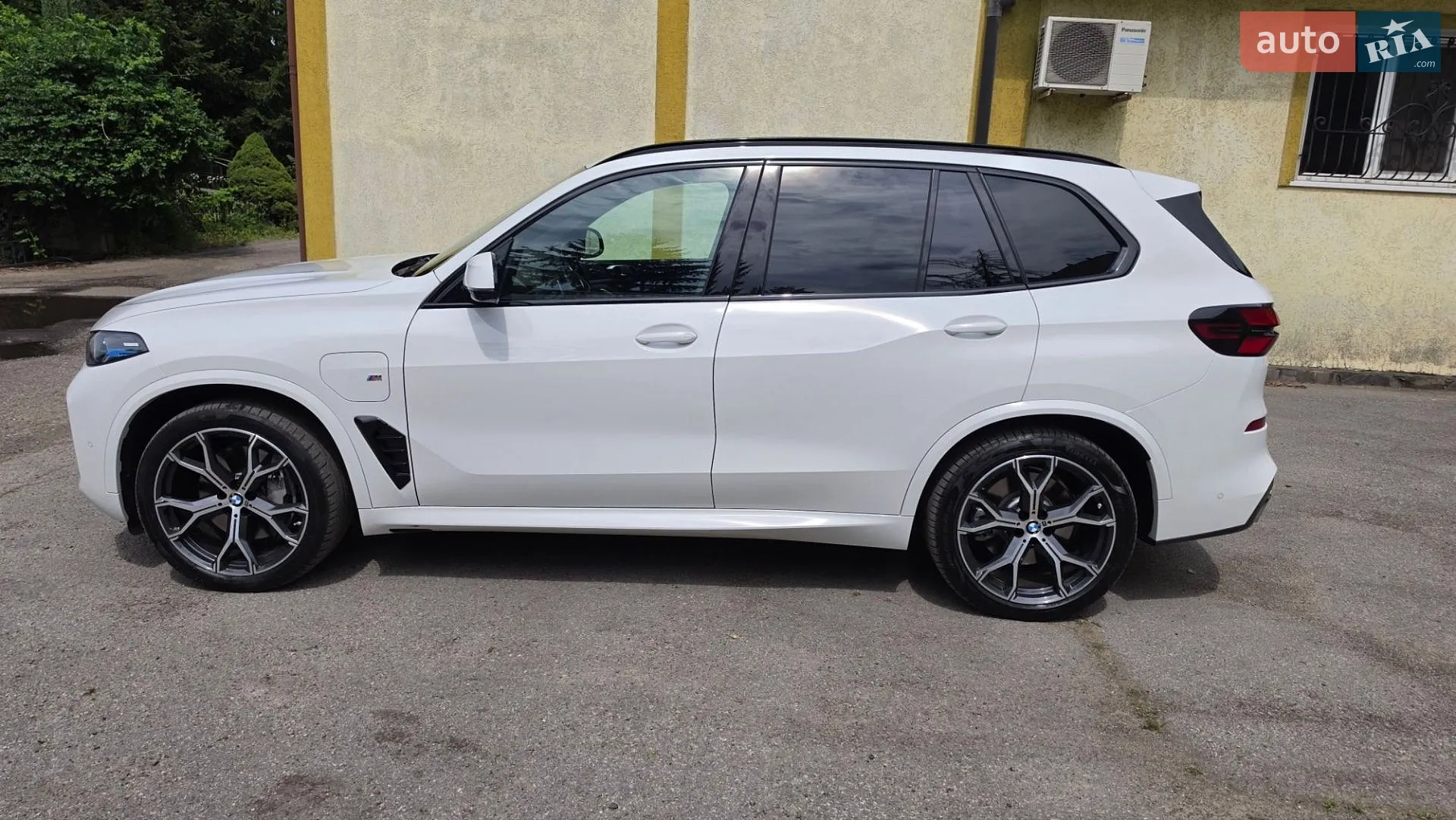 2025 BMW X5 - мініатюра 8