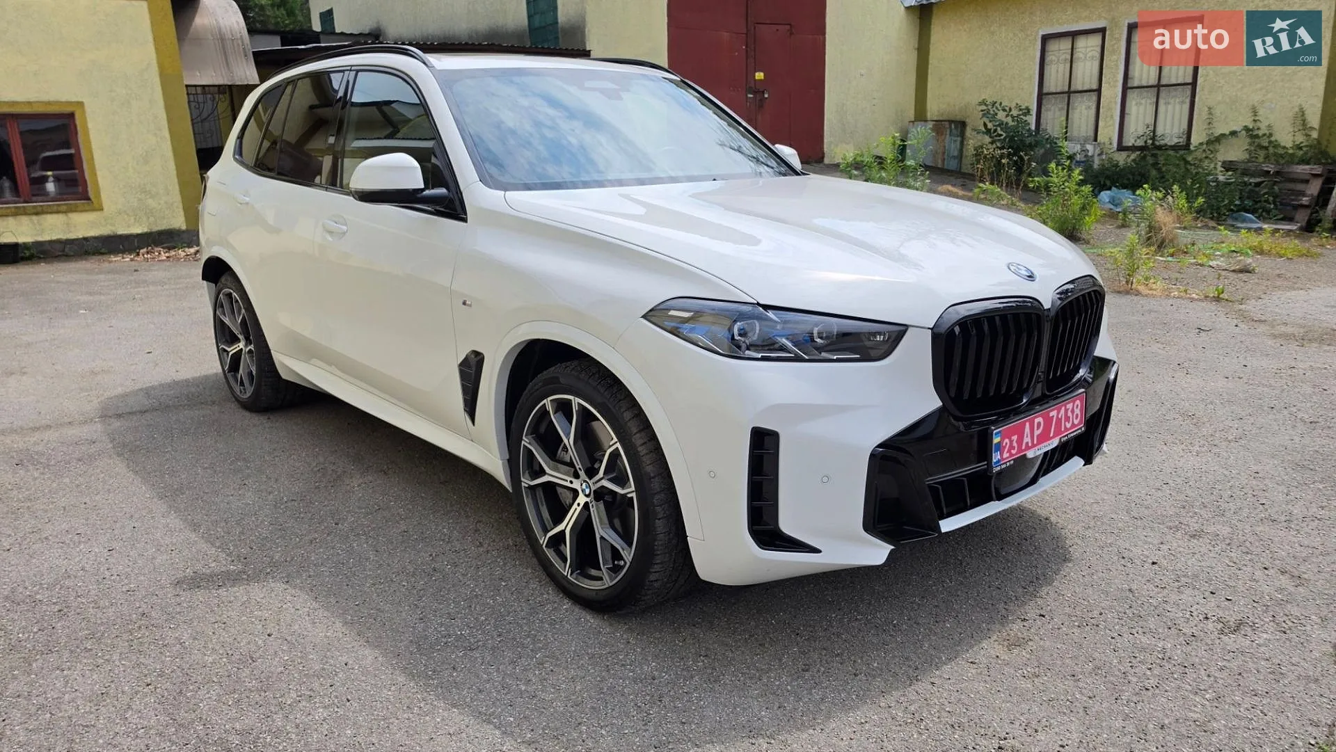 2025 BMW X5 - мініатюра 3