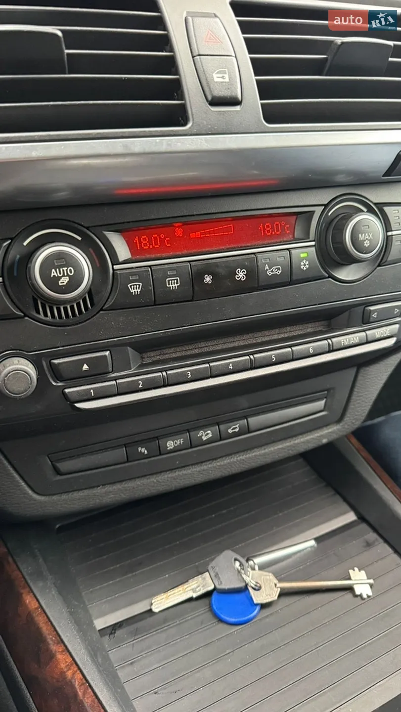 2010 BMW X5 - мініатюра 18
