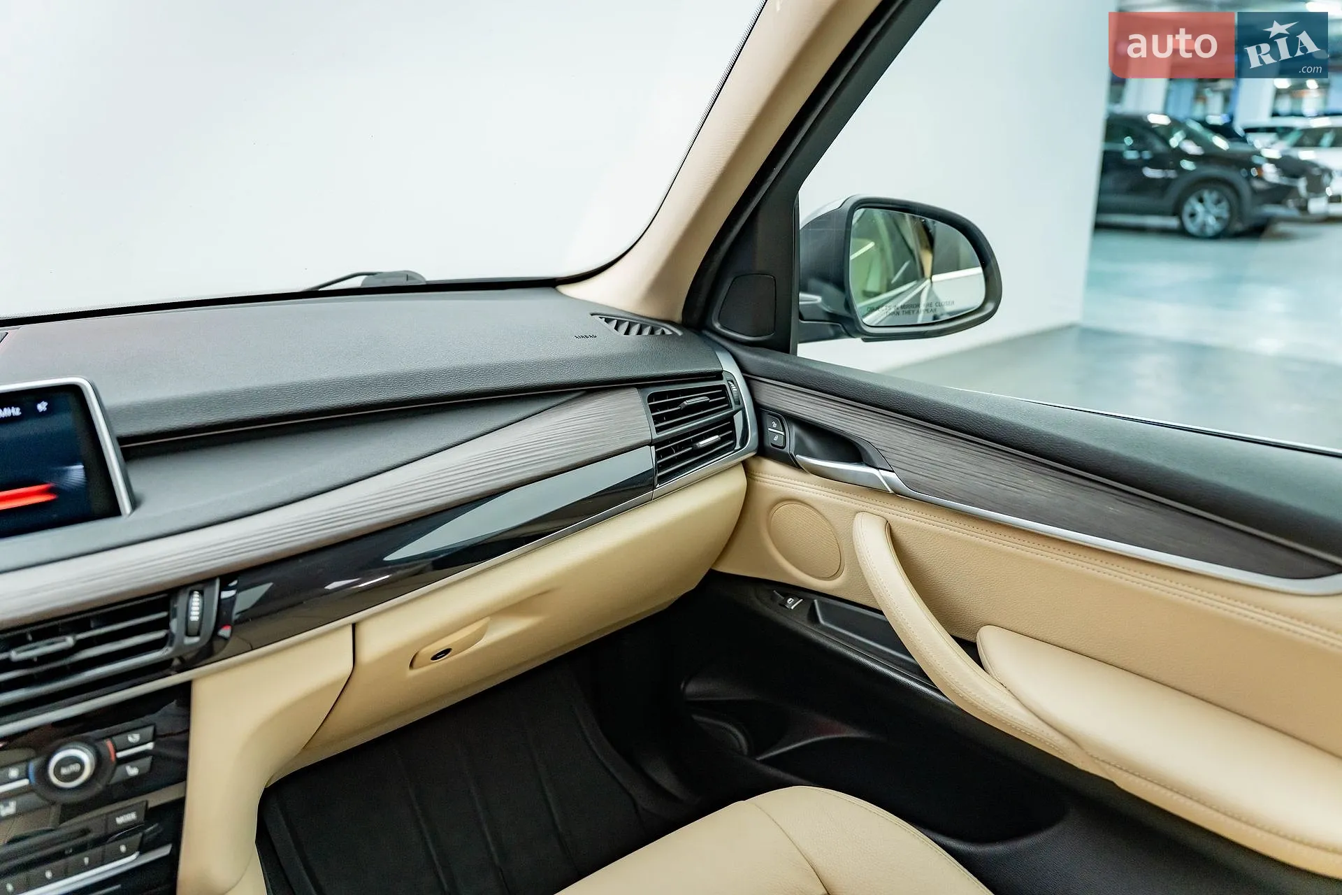 2016 BMW X5 - мініатюра 14