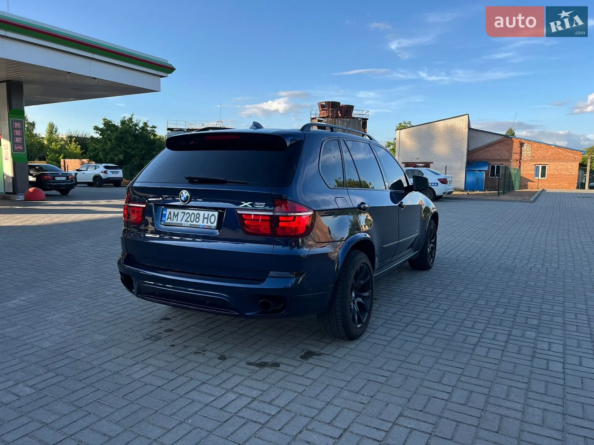 2010 BMW X5 - мініатюра 10