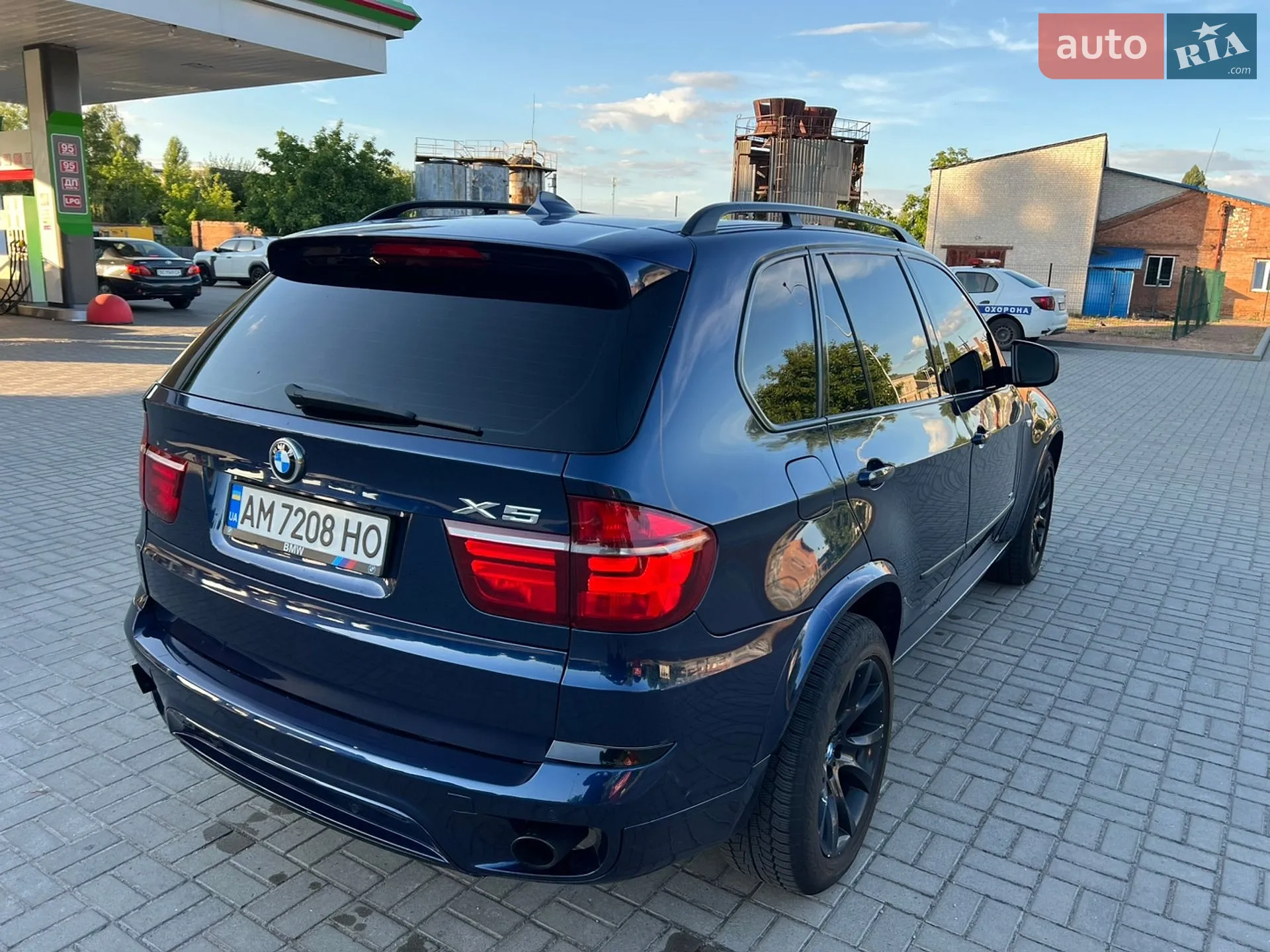2010 BMW X5 - мініатюра 11