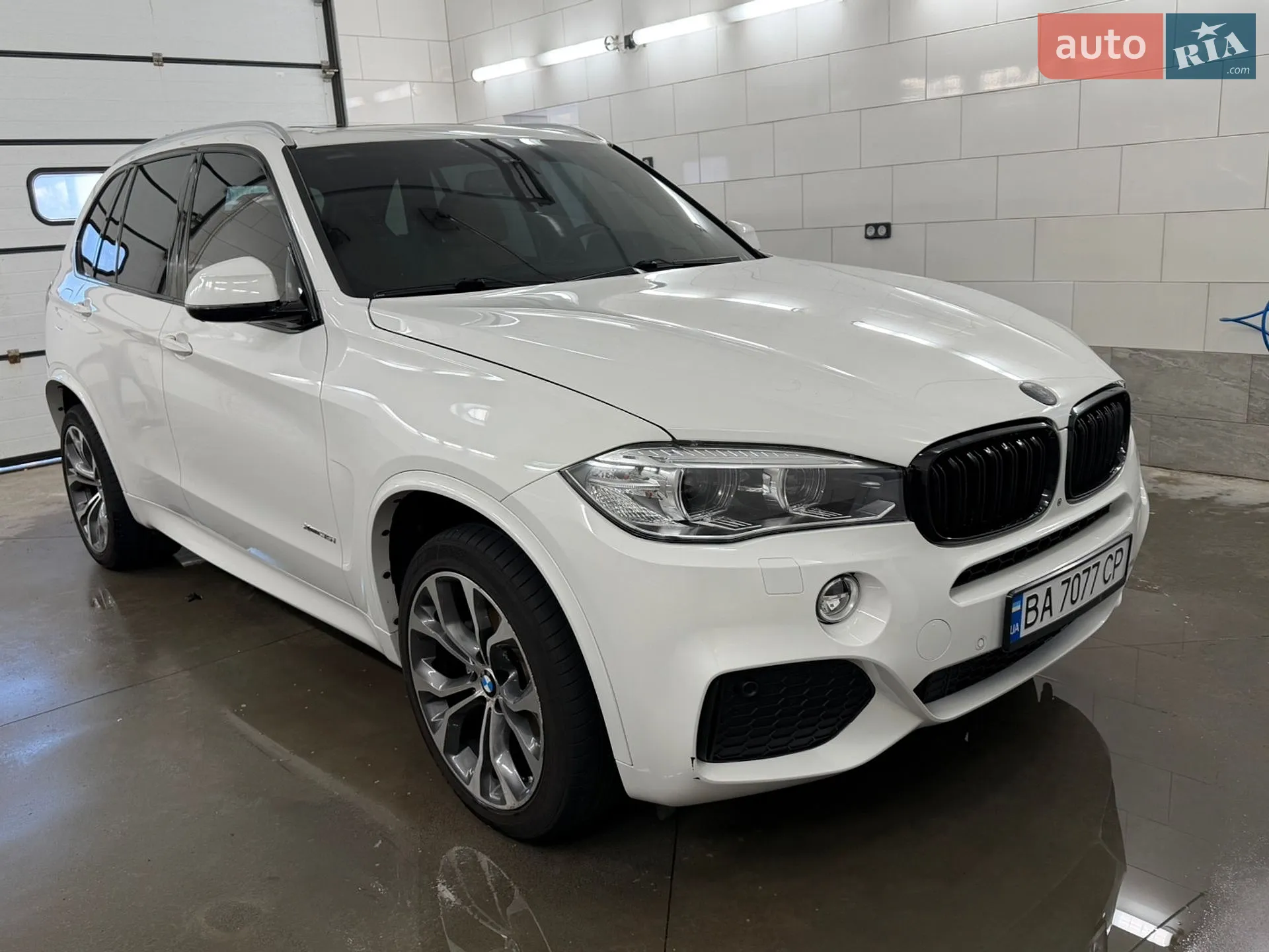 2016 BMW X5 - мініатюра 2