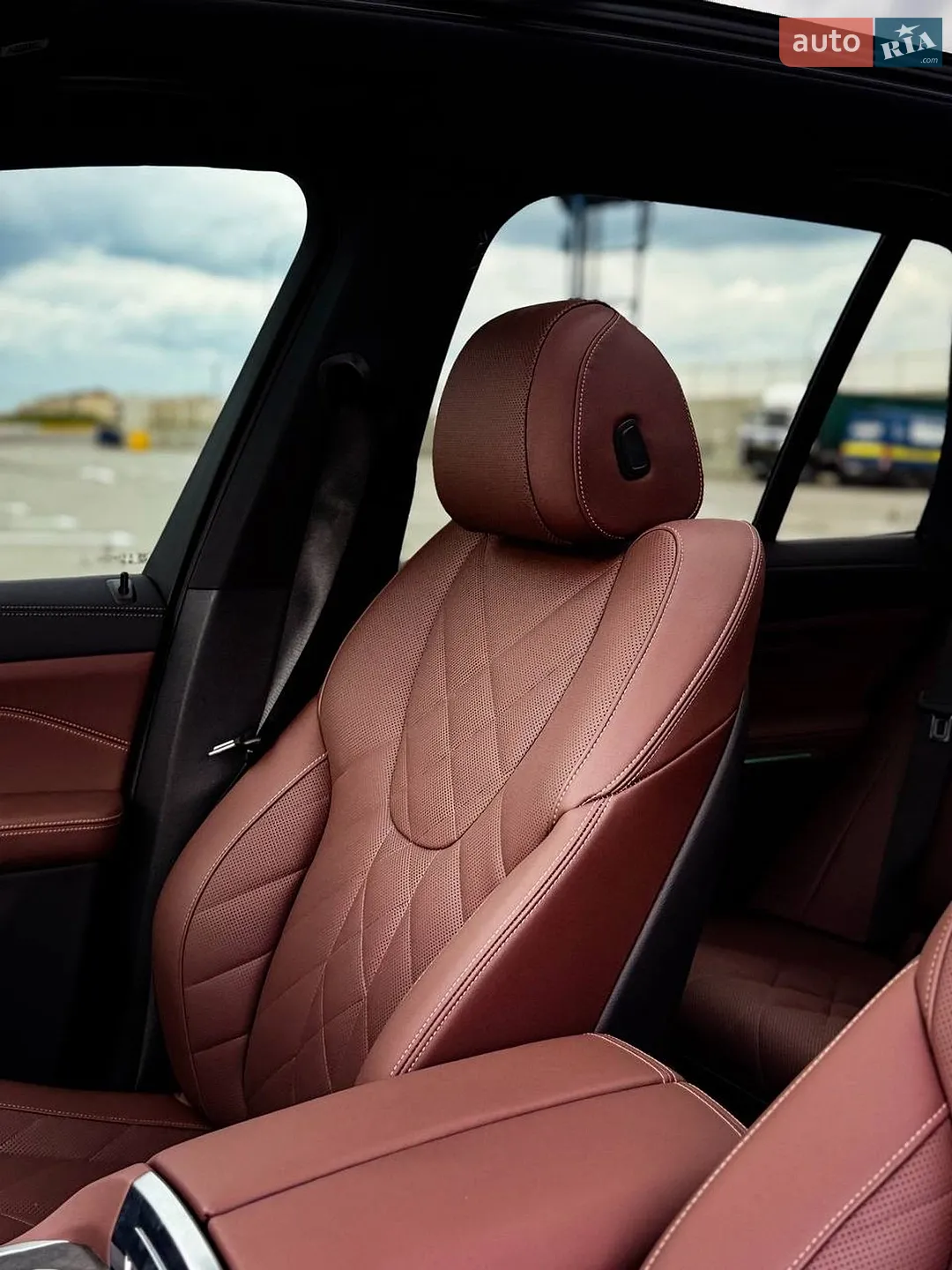 2025 BMW X5 - мініатюра 29